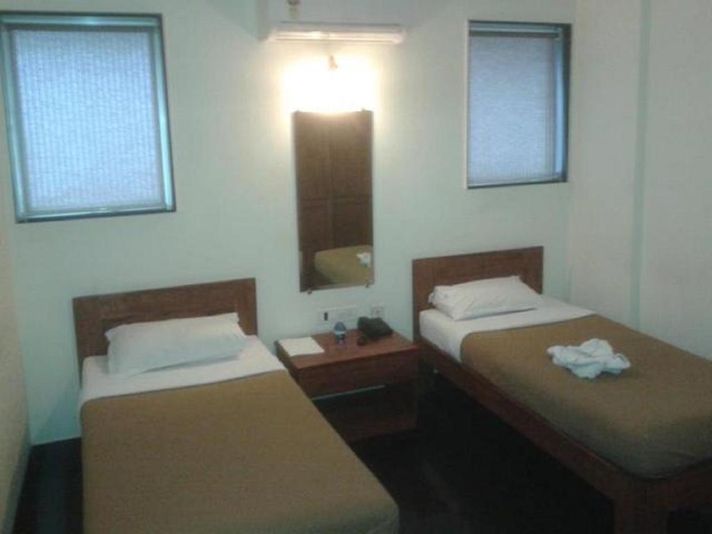 Hotel Q Deck Βομβάη Εξωτερικό φωτογραφία