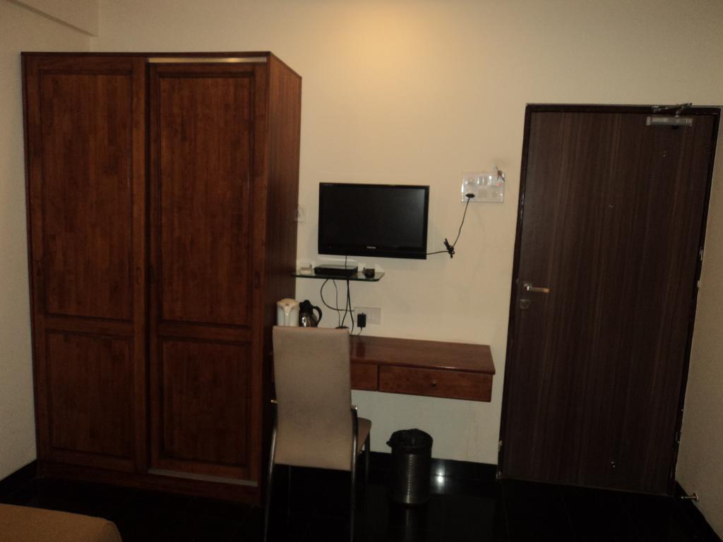 Hotel Q Deck Βομβάη Δωμάτιο φωτογραφία