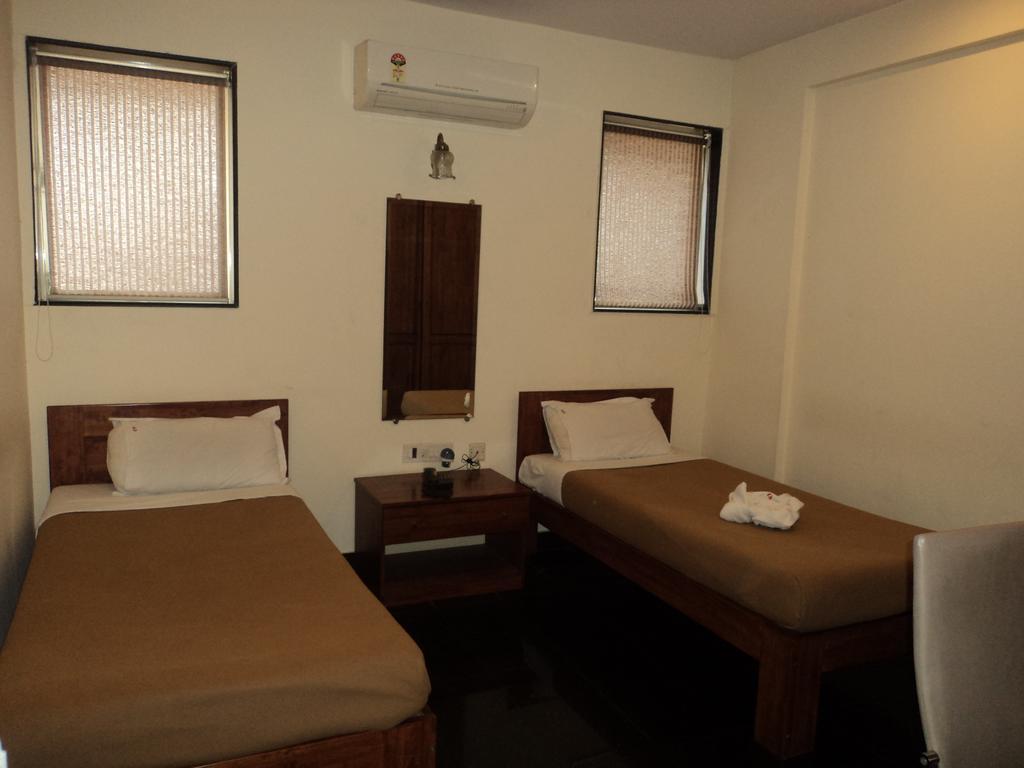 Hotel Q Deck Βομβάη Δωμάτιο φωτογραφία