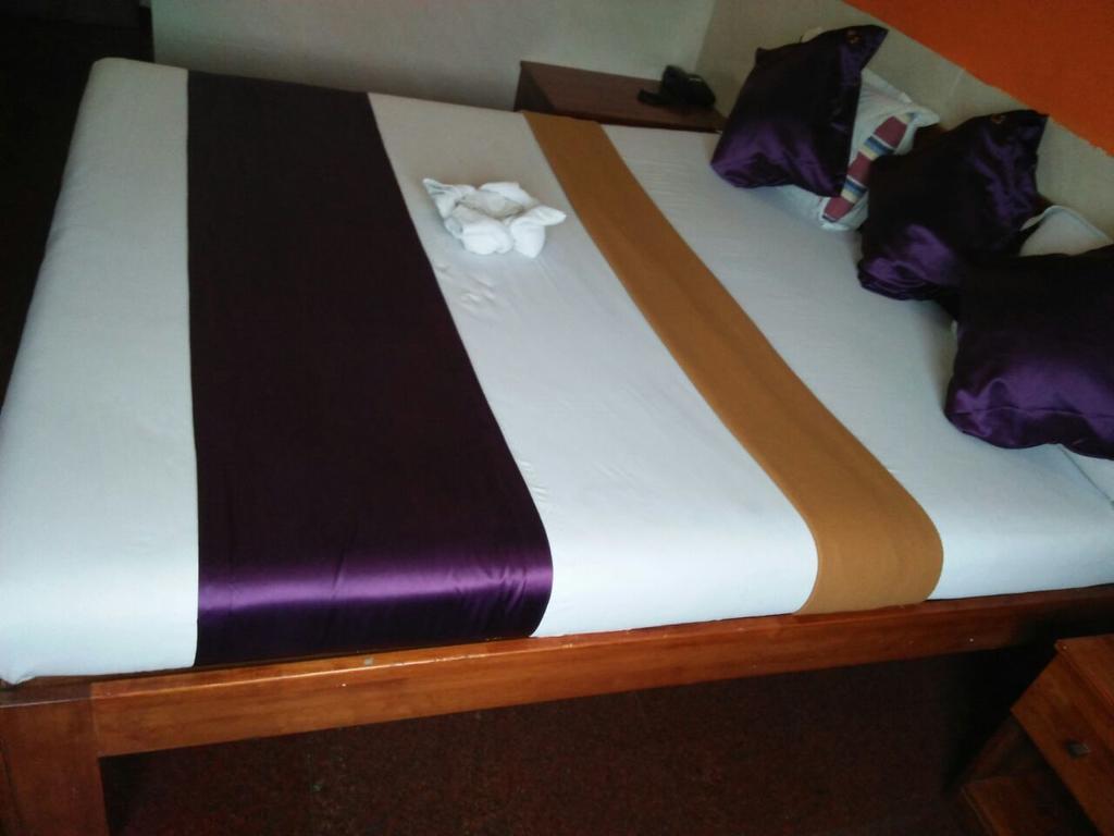 Hotel Q Deck Βομβάη Εξωτερικό φωτογραφία