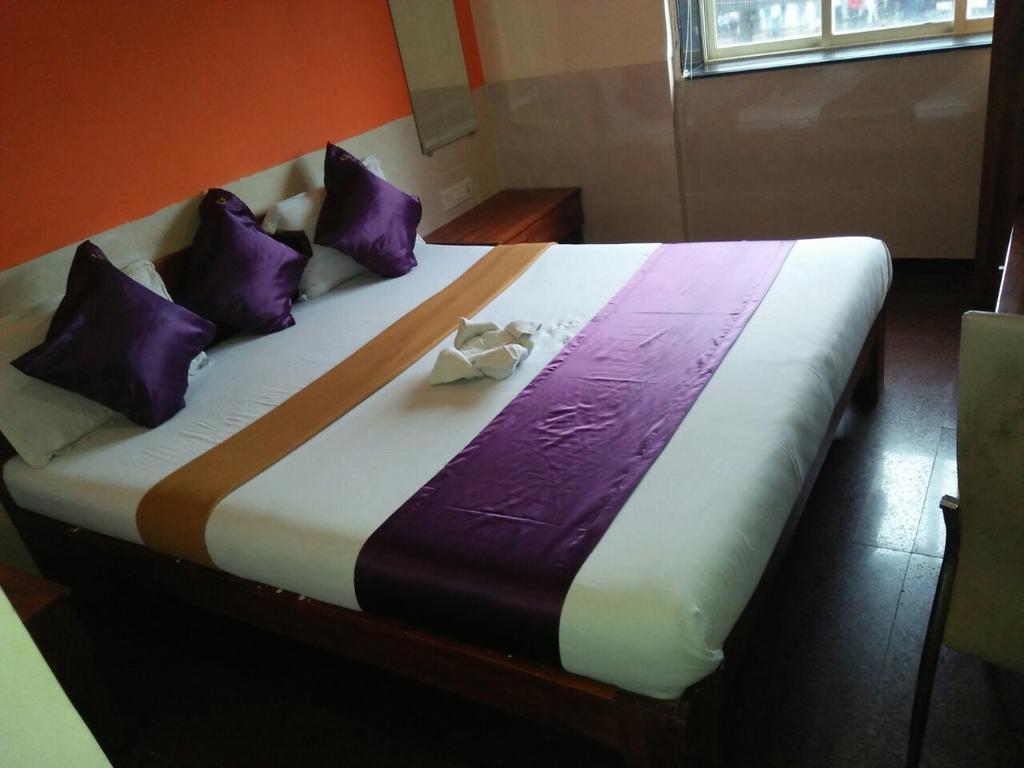 Hotel Q Deck Βομβάη Εξωτερικό φωτογραφία